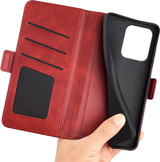 Rood telefoonhoesje met een openklapbare binnenkant voor kaarten en een zwart hoesje voor de telefoon.