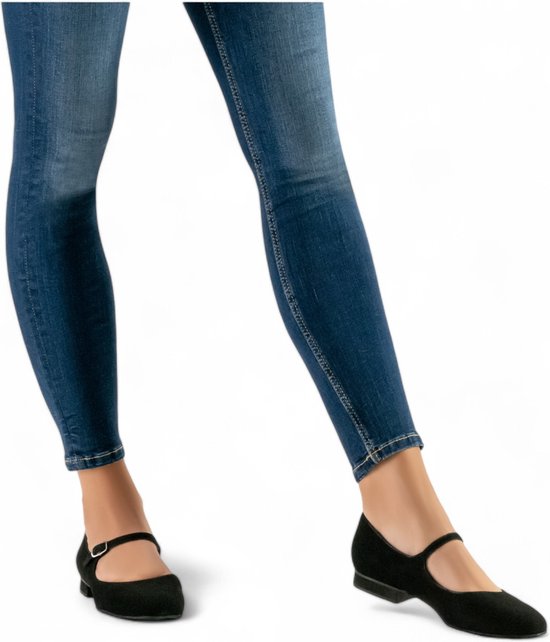 Foto: Dames dansschoenen werner kern vega bandje over de wreef comfortabel voetbed suede zool gesloten neus ballroom lindy hop salsa en tango werner kern zwart 41 1 3