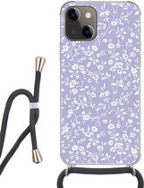 Telefoonhoesje Geschikt voor iPhone 13 Mini - Bloemenpatroon - Paars - Wit - Bloemen - Siliconen - Crossbody - Backcover met Koord - Telefoonhoesje met koord - Hoesje met touw Telefoonhoesje