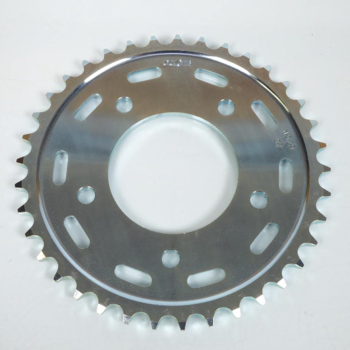 Couronne de transmission Sunstar pour Moto Honda 600 Vt C Shadow 1988 à 2007 37 dents / ARG Neuf