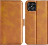 Mobigear Telefoonhoesje geschikt voor HONOR X8 Hoesje | Mobigear Slim Magnet Bookcase Portemonnee | Pasjeshouder voor 3 Pasjes | Telefoonhoesje voor Pinpas / OV Kaart / Rijbewijs - Cognac