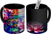 Magische Mok - Foto op Warmte Mokken - Koffiemok - Schilderij - Olieverf - Waterlelie - Water - Magic Mok - Beker - 350 ML - Theemok