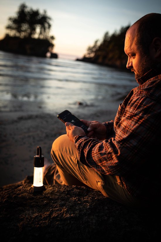 Ledlenser ML6 CONNECT WARM LIGHT - lantaarn - oplaadbaar - 750 lumen - IP66 - warm wit en rood licht - powerbank functie - bluetooth van Ledlenser — afbeelding 5