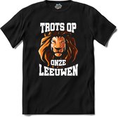 Trots op onze leeuwen - Oranje elftal WK / EK voetbal kampioenschap - bier feest kleding - grappige zinnen, spreuken en teksten - T-Shirt - Meisjes - Zwart - Maat 12 jaar