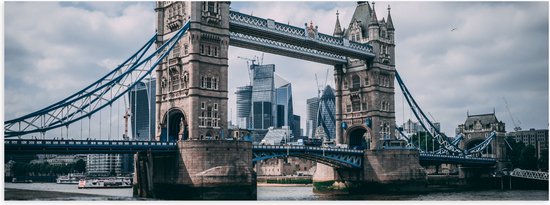 Poster Glanzend – Tower Bridge over de Rivier de Theems - Verenigd Koninkrijk - 90x30 cm Foto op Posterpapier met Glanzende Afwerking
