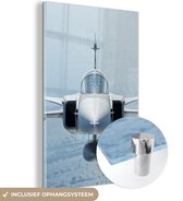 MuchoWow® Glasschilderij 100x150 cm - Schilderij acrylglas - Vliegende straaljager van voren - Foto op glas - Schilderijen