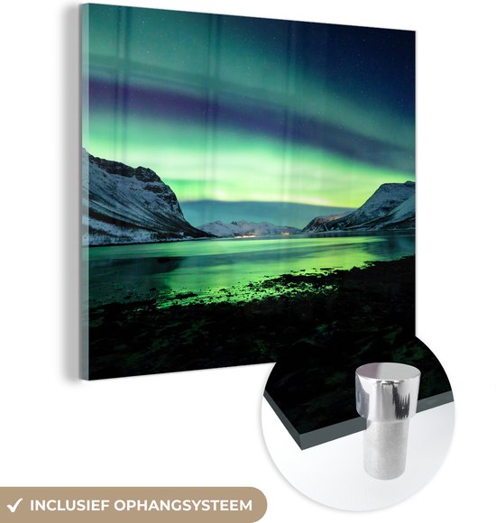 MuchoWow® Glasschilderij 50x50 cm - Schilderij acrylglas - Noorderlicht - Noorwegen - IJs - Geel - Berg - Water- Sneeuw - Foto op glas - Schilderijen
