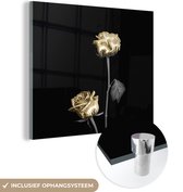 MuchoWow® Glasschilderij 20x20 cm - Schilderij acrylglas - Rozen - Bloemen - Zwart - Wit - Goud - Foto op glas - Schilderijen