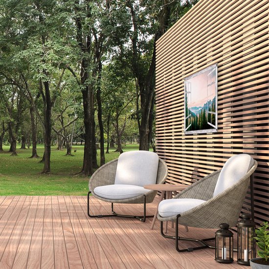 Gards Tuinposter Doorkijk Bos met Bomen bij Bergen Landschap - 90x60 cm - Tuindoek - Tuindecoratie - Wanddecoratie buiten - Tuinschilderij