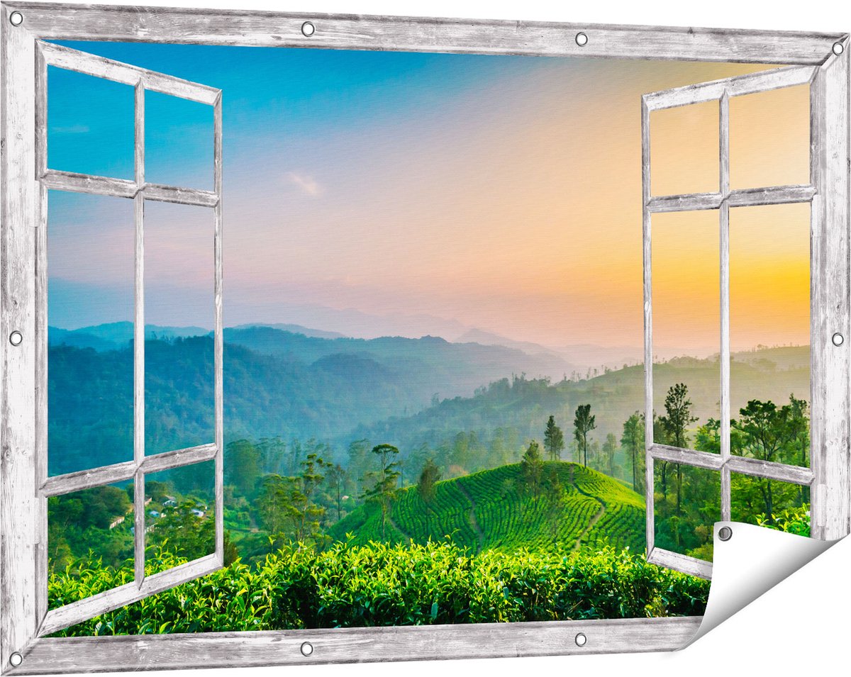 Gards Tuinposter Doorkijk Zonsondergang op een Thee Plantage - 120x80 cm - Tuindoek - Tuindecoratie - Wanddecoratie buiten - Tuinschilderij Grijs