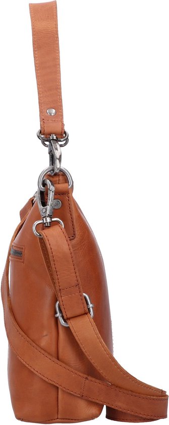 Cognac leren schoudertas van The Chesterfield Brand, profiel zichtbaar met metalen gespen.