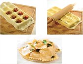 Bol.com Pierogie Ravioliform Mulpocketvormer - knoedelvorm deegpers - taartvorm ravioli-stempel - raviolisnijder - gebakgereedsc... aanbieding