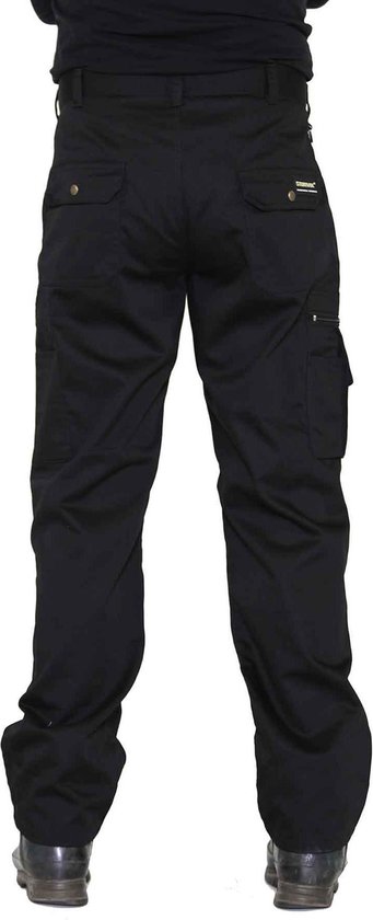 Arrière d'un homme en pantalon de travail noir STØRVIK avec poches cargo et poches passepoilées.