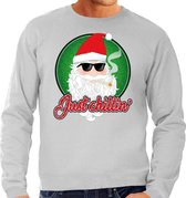 Foute Kersttrui / sweater - Just chillin / cool / stoer - grijs voor heren - kerstkleding / kerst outfit M (50)