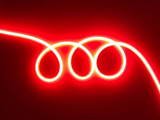 Foto: Led neon flex micro rood 5 meter 8mm x 16mm inclusief 12v lichtnetadapter funnylights