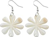 Parelmoeren oorbellen Big White Shell Flower - oorhangers - parelmoer - wit - bloem - zilver