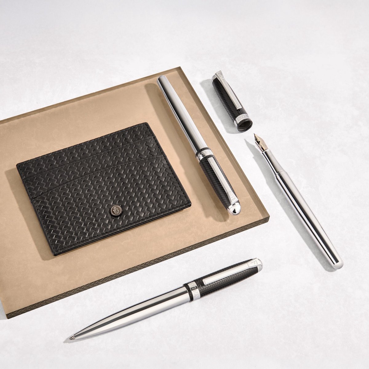 Pen Classicals Interlace