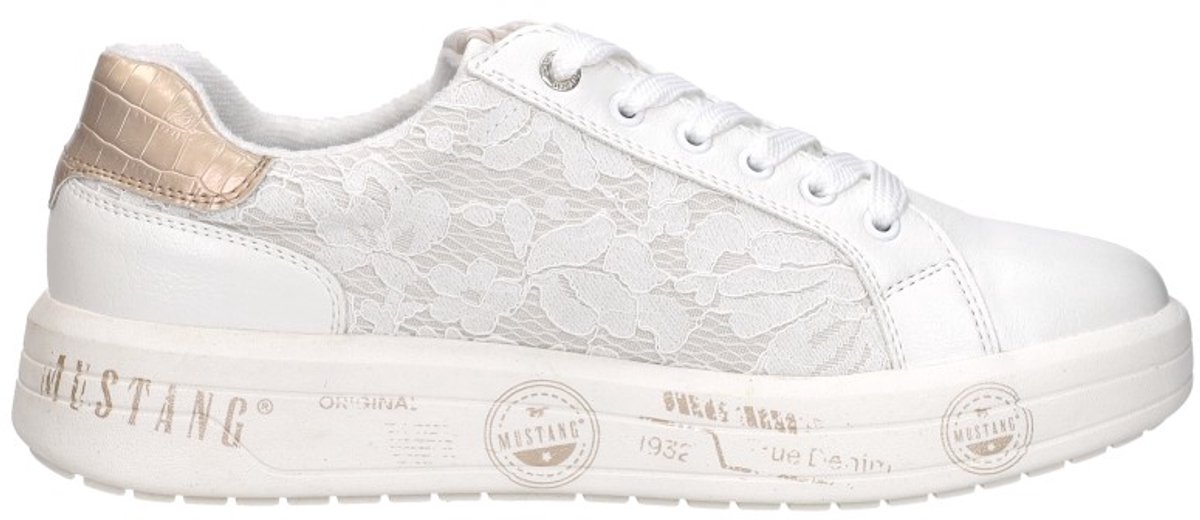 Mustang Sneakers Laag Sneakers Laag - Wit - Maat 39