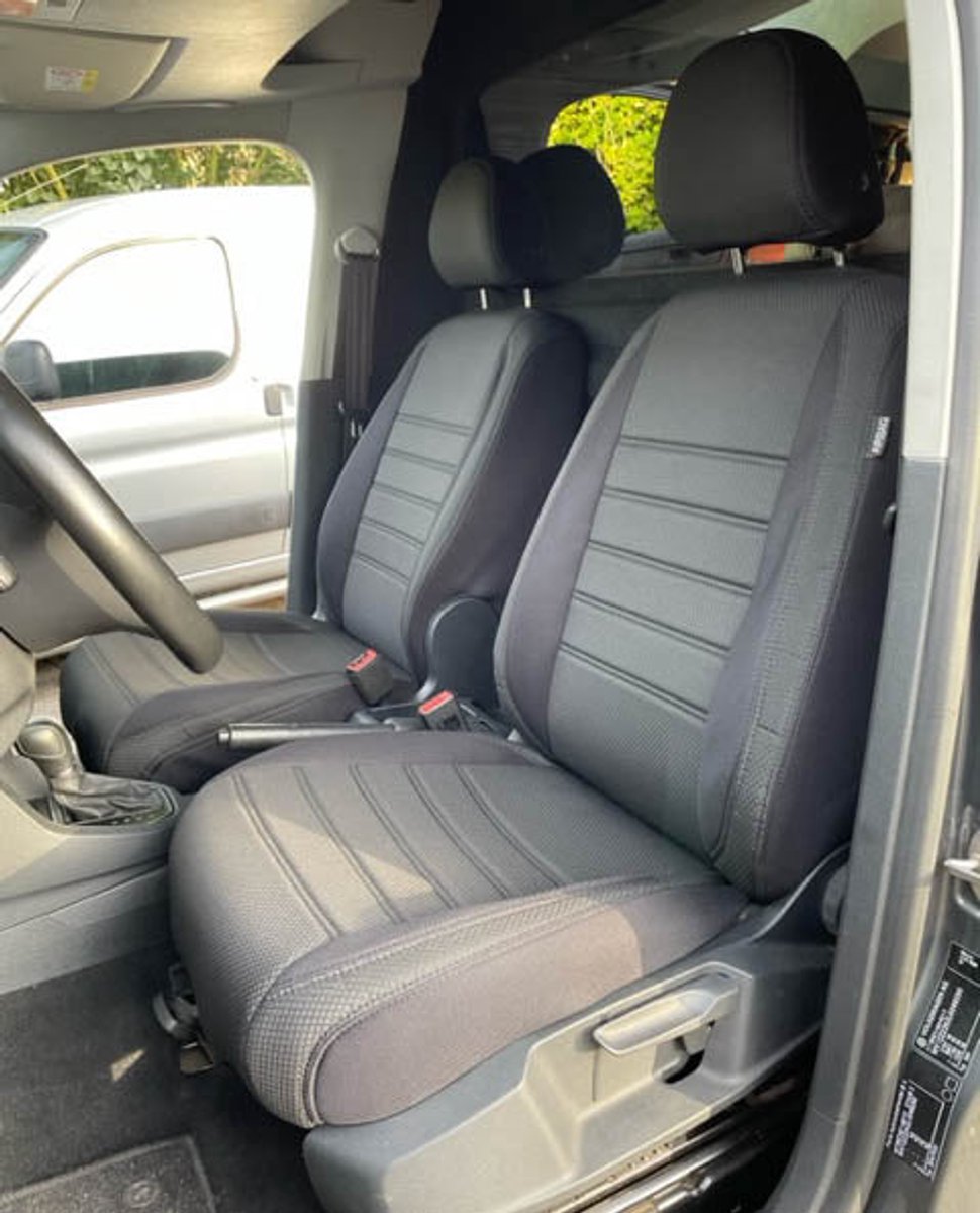 Pasvorm stoelhoezen Volkswagen Caddy 2015-2020 (past op comfortline stoel) - Stof zwart