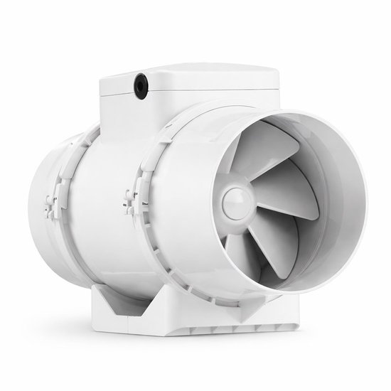 Witte buisventilator met vijf bladen en een aansluitkast aan de bovenzijde.