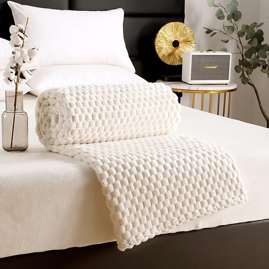Deken - Super Zacht Extra Dik en Donzig - Fleece Plaid voor op de Bank of Bed - Warme en Ademende Banket Dekoratie - Formaat 100x150 cm - Beige Kleur
