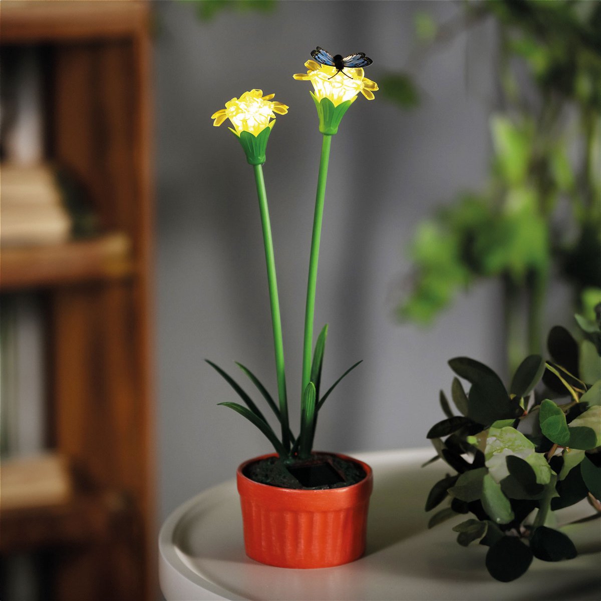 Solar Gekleurde Tuinbloem – Geel – 10 Warm Witte LED’s – 32 Cm – Steeklamp Op Zonne-Energie – Automatisch Aan Bij Schemer – Decoratieve Buitenverlichting Voor Tuin En Balkon [11735C]