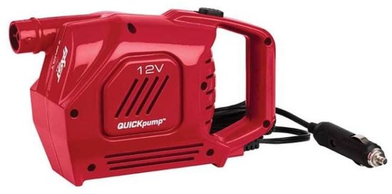 Een rode Coleman QuickPump 12V elektrische luchtpomp met autolader stekker.