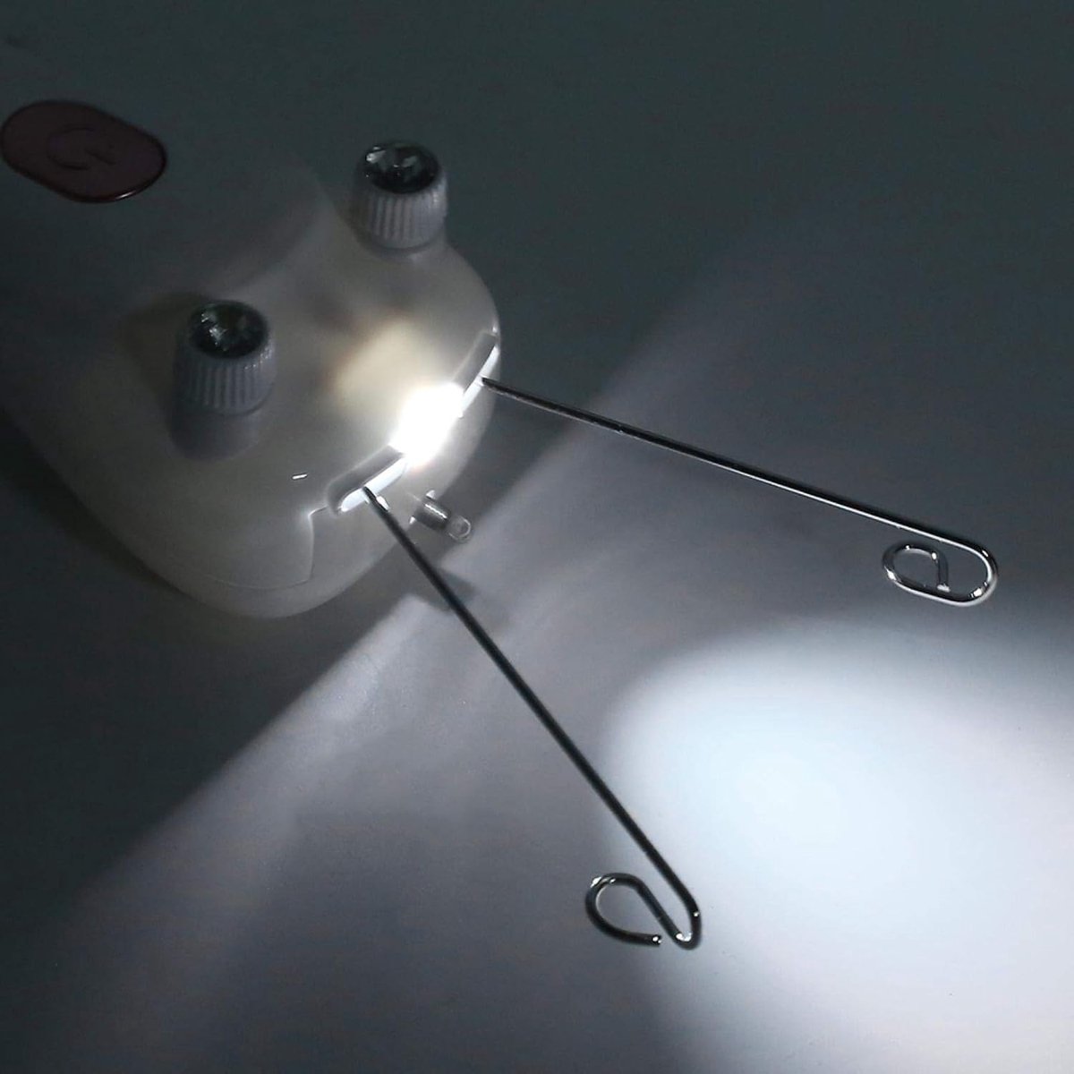 Elektrisch Ontharingsapparaat - Draad Epilator - Gezichts Ontharing - Fysieke Ontharing Methode - 1x1x1 cm - Roze thumbnail 2