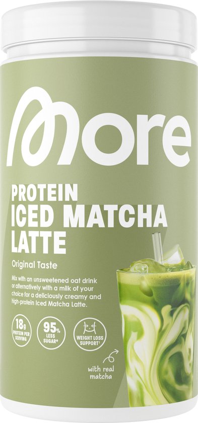 Groene pot met MORE Protein Iced Matcha Latte, Original Taste, met ijs en matcha latte.