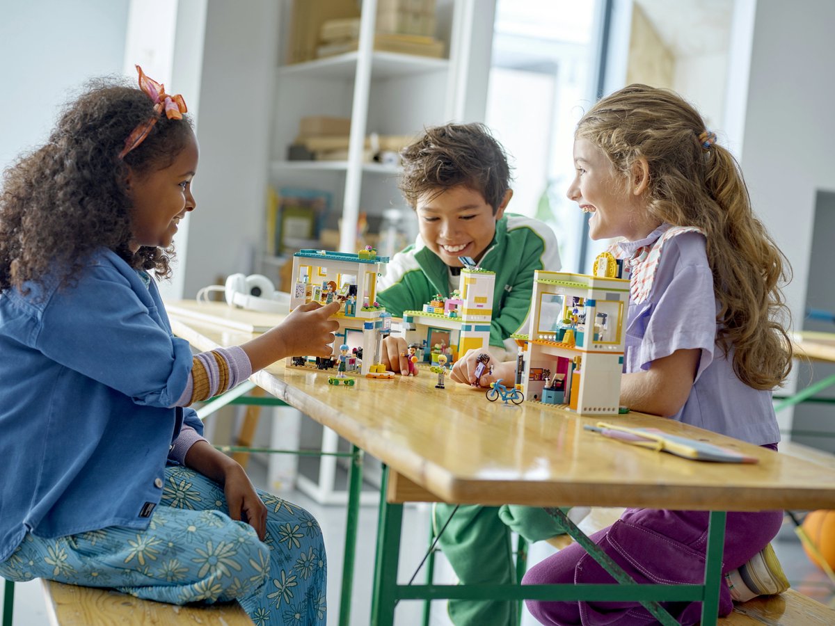 LEGO Friends Heartlake Internationale school Speelgoed met 5 Minipoppetjes -41731 — afbeelding 3