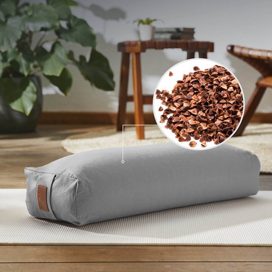 #DoYourYoga - Hoekig Yoga bolster - »Paravati« - Meditatiekussen met bio-organische boekweit schalen vulling - L67 cm & diam.13 cm - cement grijs van #DoYourYoga — afbeelding 3