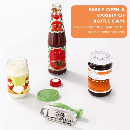 Glazen fles ketchup, pot mayonaise en pot satépasta met losse deksels. Potopener met groene handgreep ligt ernaast.