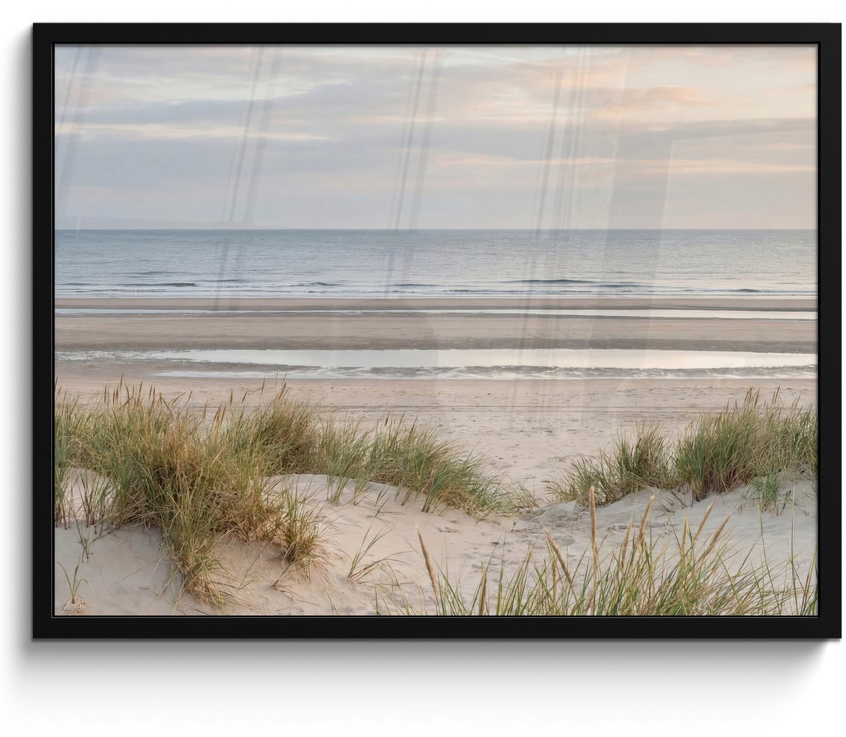 FrameYourWall Poster in lijst - Fotolijst 70x50 cm - Posters - Zandstrand - Bewolkt - Duinen - Posterlijst zwart - Decoratie - Wanddecoratie woonkamer - Muurdecoratie slaapkamer