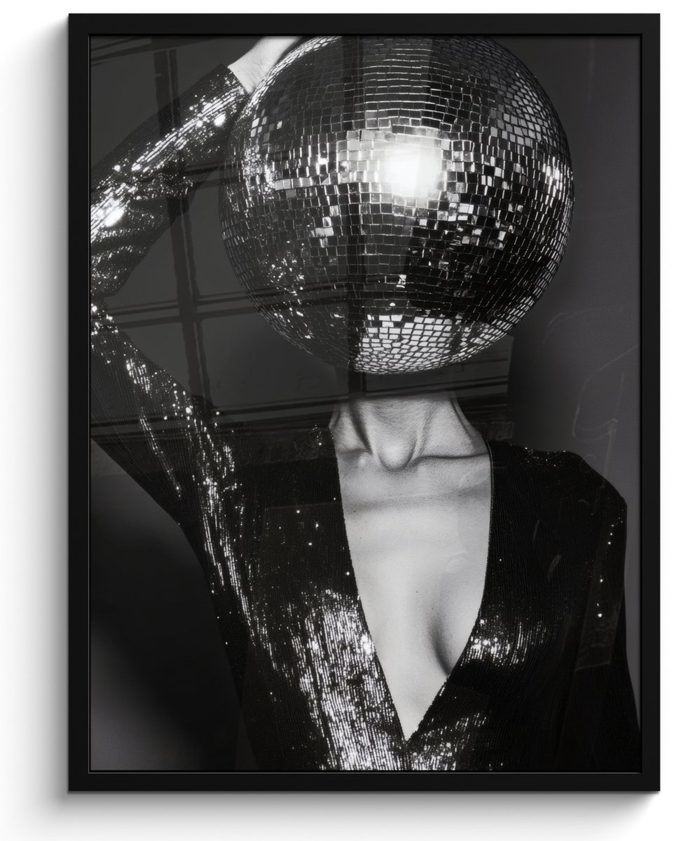 FrameYourWall Poster in lijst - Fotolijst 50x70 cm - Posters - Discobal - Gezicht - Glamour - Zwart - Posterlijst zwart - Decoratie - Wanddecoratie woonkamer - Muurdecoratie slaapkamer Discobal - Glamour