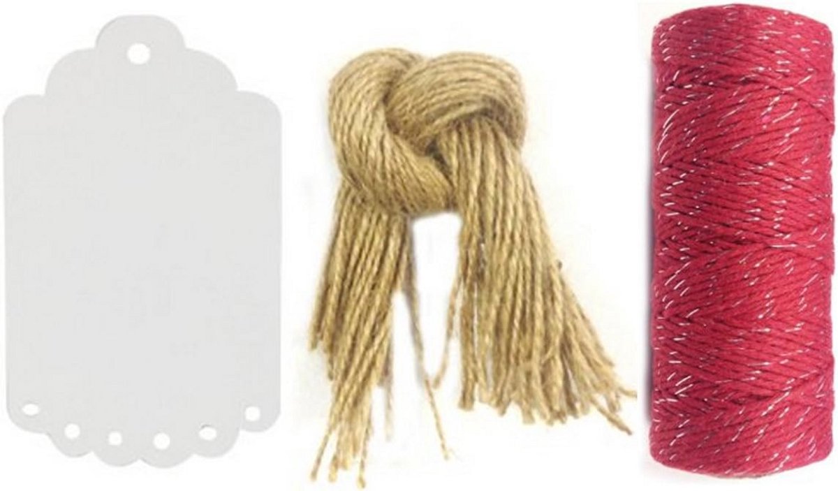 50 Kraft Geschenk Tags met Geschulpte Rand & Inclusief Rood/Zilver Baker's Twine