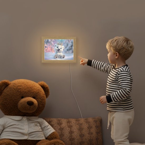 Nachtlampje 20x15 cm - Kinder lamp - Ijsbeerwelp - Sneeuw - Lichtjes - Kroon - Tafellamp kinderkamer - Slaapkamer lamp - Bedlamp kinderen - Kinderlampje stopcontact - Wandlamp babykamer - Nachtlampjes van Merkloos — afbeelding 5