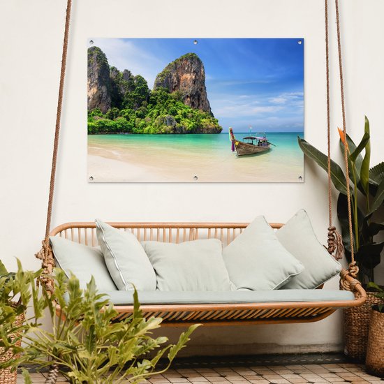 Tuinposter strand - Tuindecoratie boot - 120x80 cm - Poster voor in de tuin - Buiten decoratie - Schutting tuinschilderij Thailand - Tuindoek muurdecoratie - Wanddecoratie balkondoek