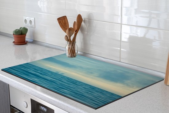KitchenYeah® Inductie beschermer 81x52 cm - Noordzee - Mist - Water - Kookplaataccessoires - Afdekplaat voor kookplaat - Inductiebeschermer - Inductiemat - Inductieplaat mat