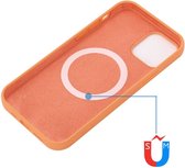 Hoesje Geschikt voor Apple iPhone 15 - Compatibel met MagSafe - Back Cover met Magneet - Siliconen - Dun - Oranje