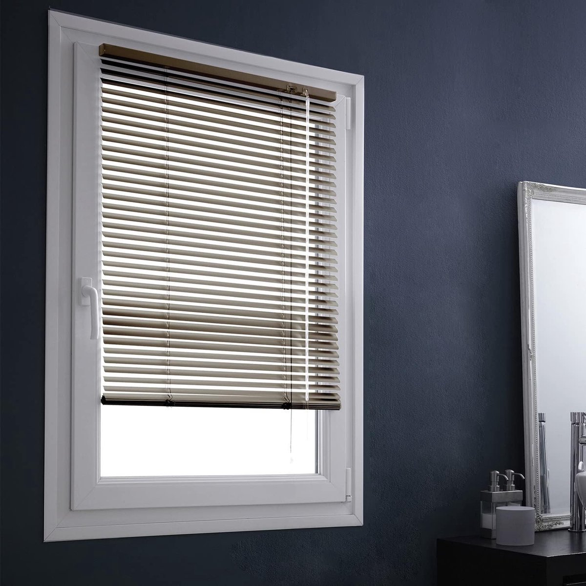 Aluminium rolgordijn 62 x 150 cm - 25 mm lamellen - zelfsluitend - zonder boren