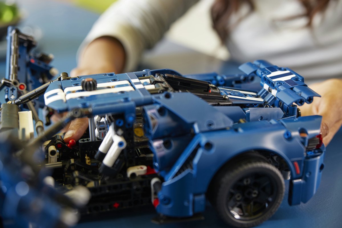 LEGO Technic 2022 Ford GT Auto Supercar Modelbouwpakket voor Volwassenen - 42154 — afbeelding 20