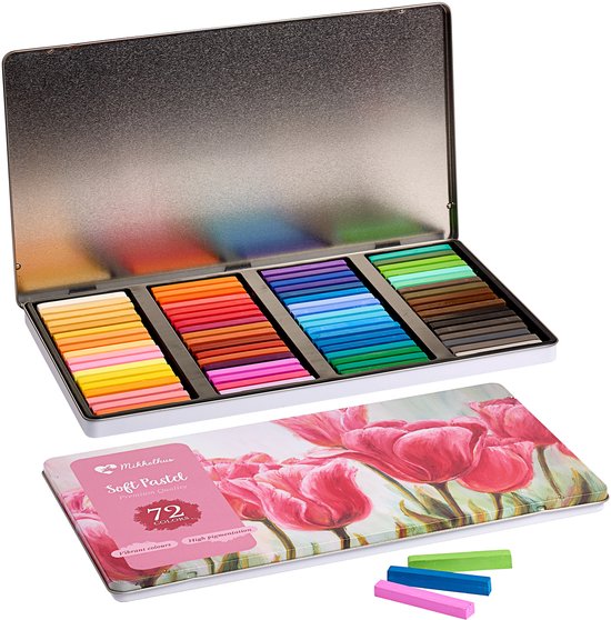 Metal blik met 72 zachte pastelkrijtjes in diverse kleuren, opengeklapt met vakverdeling. Deksel toont roze tulpen en tekst.