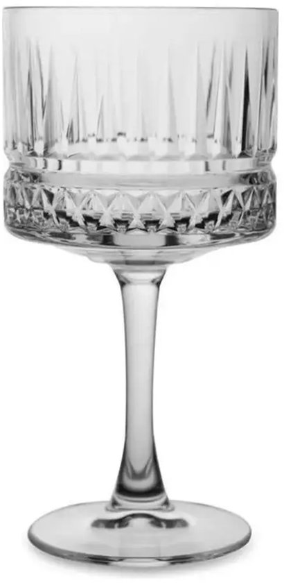 Een leeg cocktailglas met ribbel en ruitpatroon.