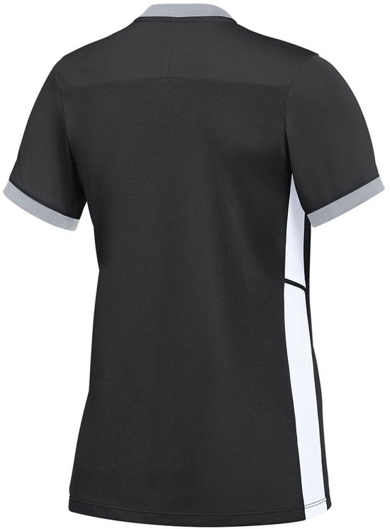 Achterkant zwart Nike sportshirt met grijze kraag en mouwranden. Witte zijkanten.