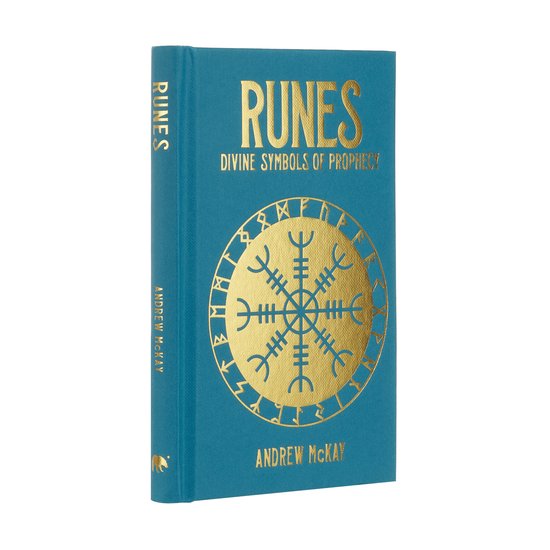 Turquoise boek met gouden 'Runes Divine Symbols of Prophecy' en een gouden runencirkel. Geschreven door Andrew McKay.
