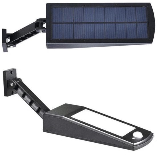 Bovenaanzicht van een zwarte solar wandlamp met opklapbaar zonnepaneel, onderaanzicht van de lamp zelf.