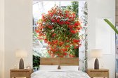 Behang - Fotobehang Hangplant met rode bloemen - Breedte 160 cm x hoogte 240 cm
