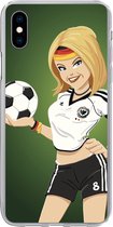 Geschikt voor iPhone Xs hoesje - Een illustratie van een meisje met Duitse kleding en een voetbal - Meiden - Meisjes - Kinderen - Siliconen Telefoonhoesje