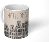 Mok - Koffiemok - Hotel oma - Spreuken - Quotes - Oma - Mokken - 350 ML - Beker - Koffiemokken - Theemok - Mok met tekst