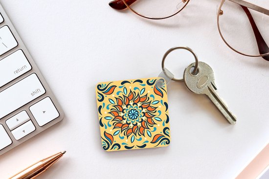 Porte-clés Motif carré 1: 1 - Motif carré d'un tournesol orange sur fond orange clair Porte-clés plastique - Porte-clés carré avec photo